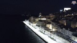 Nábřeží a město