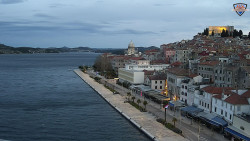 Nábřeží a město