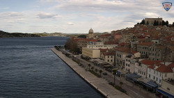 Nábřeží a město