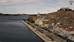 Nábřeží a město