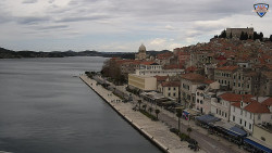 Nábřeží a město