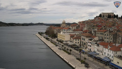 Nábřeží a město