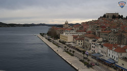 Nábřeží a město