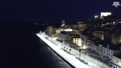 Nábřeží a město