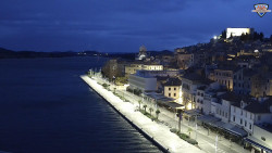 Nábřeží a město