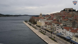 Nábřeží a město