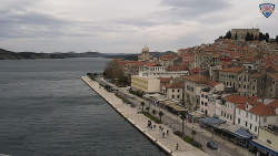 Nábřeží a město