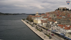 Nábřeží a město