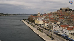 Nábřeží a město