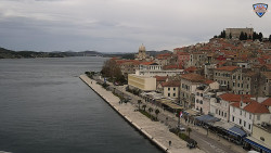 Nábřeží a město