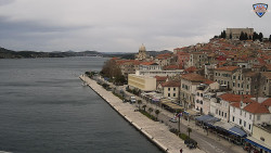 Nábřeží a město