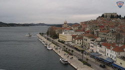 Nábřeží a město