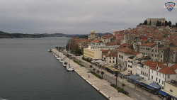 Nábřeží a město