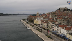 Nábřeží a město