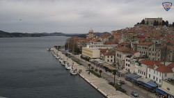 Nábřeží a město