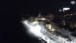 Nábřeží a město