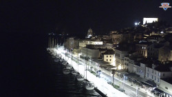 Nábřeží a město