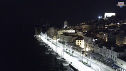 Nábřeží a město