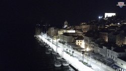 Nábřeží a město