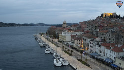 Nábřeží a město