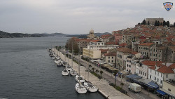 Nábřeží a město