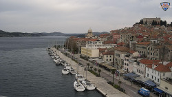 Nábřeží a město