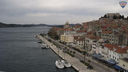 Nábřeží a město