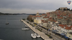 Nábřeží a město