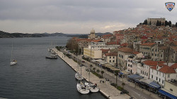 Nábřeží a město