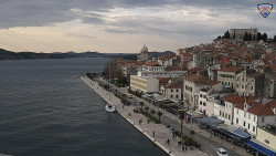 Nábřeží a město