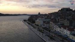 Nábřeží a město