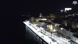 Nábřeží a město