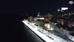 Nábřeží a město