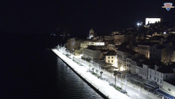 Nábřeží a město