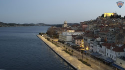 Nábřeží a město