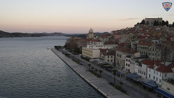 Nábřeží a město