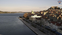 Nábřeží a město