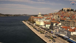 Nábřeží a město