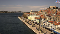 Nábřeží a město