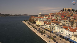 Nábřeží a město