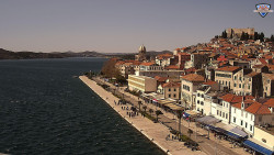 Nábřeží a město