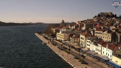 Nábřeží a město