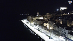 Nábřeží a město