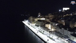 Nábřeží a město