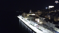 Nábřeží a město