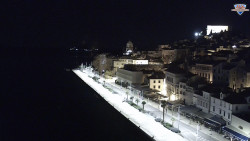 Nábřeží a město