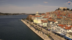 Nábřeží a město