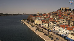 Nábřeží a město