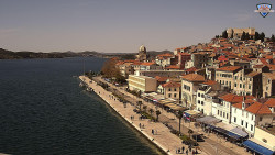 Nábřeží a město