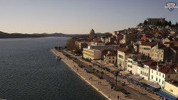 Nábřeží a město